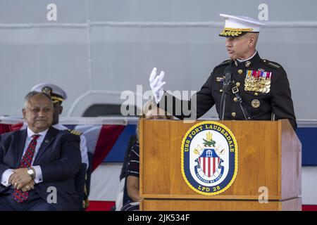 Fort Lauderdale, Florida, USA. 30th July, 2022. Assistant Commandant of the Marine Corps Gen. Eric Smith talks to guests at the commissioning ceremony for the USS Fort Lauderdale (LPD 28), Port Everglades, Florida.The USS Fort Lauderdale (LPC28) is a San Antonio-class amphibious transport dock ship. LPDs are used to transport and land Marines, their equipment, and supplies by embarked Landing Craft Air Cushion (LCAC) or conventional landing craft and amphibious assault vehicles (AAV) augmented by helicopters or vertical take-off and landing aircraft (MV 22). Credit: UPI/Alamy Live News Stock Photo