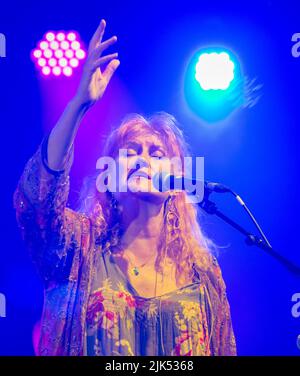 Sidmouth 30th July 2022 Scottish singer songwriter Eddi Reader tops the Saturday night bill at Sidmouth Folk Festival. Tony Charnock/Alamy Live News Stock Photo