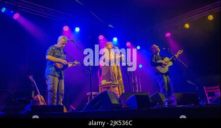 Sidmouth 30th July 2022 Scottish singer songwriter Eddi Reader tops the Saturday night bill at Sidmouth Folk Festival. Tony Charnock/Alamy Live News Stock Photo