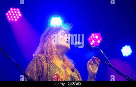 Sidmouth 30th July 2022 Scottish singer songwriter Eddi Reader tops the Saturday night bill at Sidmouth Folk Festival. Tony Charnock/Alamy Live News Stock Photo