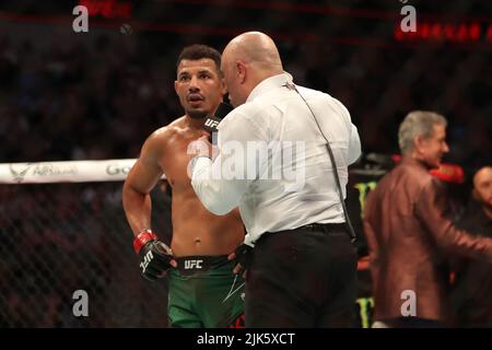 DALLAS, TX - JULY 30: Drakkar Klose celebrates his victory over Rafa Garcia in their Lightweight bout during the UFC 277 event at American Airlines Center on July 30, 2022, in Dallas, Texas, United States. (Photo by Alejandro Salazar/PxImages) Credit: Px Images/Alamy Live News Stock Photo