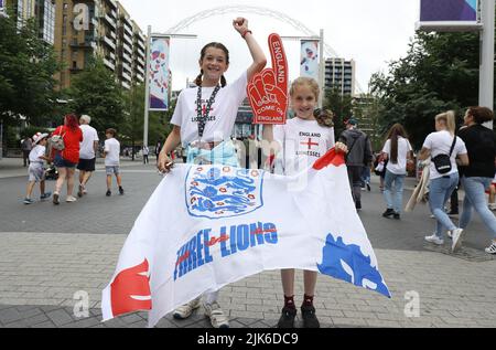 London, UK. 31st July, 2022. England Fans before the UEFA Women's European Championship 2022 match at Wembley Stadium, London. Picture credit should read: Paul Terry/Sportimage Credit: Sportimage/Alamy Live News Stock Photo