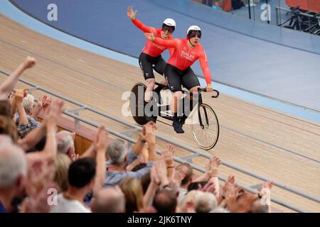Wales’ James Ball and Matthew Rotherham celebrate after winning a Gold Medal during the Men’s Tandem B Sprint Finals at Lee Valley VeloPark on day three of the 2022 Commonwealth Games in London. Picture date: Sunday July 31, 2022. Stock Photo