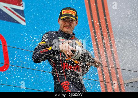 Magyorod, Hungary. July 31th 2022. Formula 1 Hungarian Grand Prix at Hungaroring, Hungary. Pictured: Max Verstappen (NLD) of Red Bull Racing, race winner   © Piotr Zajac/Alamy Live News Stock Photo