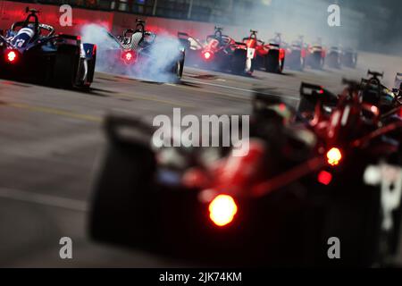 London, UK. 31st July, 2022. 09 EVANS Mitch (nzl), Jaguar TCS Racing, Jaguar I-Type 5, action during the 2022 London ePrix, 9th meeting of the 2021-22 ABB FIA Formula E World Championship, on the ExCeL London from July 30 to 31, in London, United Kingdom - Photo Eric Alonso / DPPI Credit: DPPI Media/Alamy Live News Stock Photo