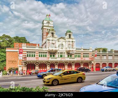 Central Fire Station also known as the Hill Street Fire Station, Republic of Singapore.  The building, which dates from 1909, is a National Monument. Stock Photo