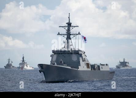 The destroyer ROKS Chungmugong Yi Sunsin (DDH975) of South Korean