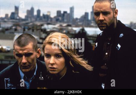 ROMPER STOMPER, Daniel Pollock, Jacqueline McKenzie, Russell Crowe
