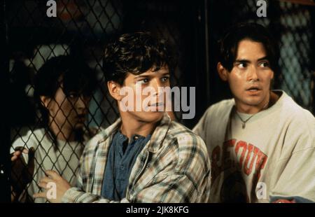 Original Film Title: DOUBLE DRAGON. English Title: DOUBLE DRAGON. Film  Director: JAMES YUKICH. Year: 1994. Stars: SCOTT WOLF; MARK DACASCOS.  Credit: COLUMBIA TRI STAR / VOLLICK, TOM / Album Stock Photo - Alamy