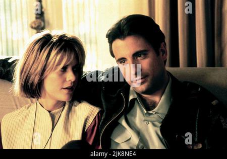 Meg Ryan & Andy Garcia Film: When A Man Loves A Woman (1994) Characters: Alice Green & Michael Green  Director: Luis Mandoki 29 April 1994   **WARNING** This Photograph is for editorial use only and is the copyright of TOUCHSTONE and/or the Photographer assigned by the Film or Production Company and can only be reproduced by publications in conjunction with the promotion of the above Film. A Mandatory Credit To TOUCHSTONE is required. The Photographer should also be credited when known. No commercial use can be granted without written authority from the Film Company. Stock Photo