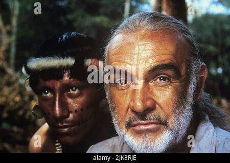 Sean Connery Film: Medicine Man (1992) Characters: Dr. Robert Campbell  Director: John Mctiernan 07 February 1992   **WARNING** This Photograph is for editorial use only and is the copyright of BUENA VISTA and/or the Photographer assigned by the Film or Production Company and can only be reproduced by publications in conjunction with the promotion of the above Film. A Mandatory Credit To BUENA VISTA is required. The Photographer should also be credited when known. No commercial use can be granted without written authority from the Film Company. Stock Photo