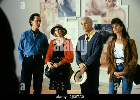 Richard E. Grant, Victoria Tennant, Steve Martin & Marilu Henner Film: L.A. Story (1991) Characters: Roland Mackey,Sara McDowel,Harris K. Telemacher & Trudi  Director: Mick Jackson 08 February 1991   **WARNING** This Photograph is for editorial use only and is the copyright of TRISTAR and/or the Photographer assigned by the Film or Production Company and can only be reproduced by publications in conjunction with the promotion of the above Film. A Mandatory Credit To TRISTAR is required. The Photographer should also be credited when known. No commercial use can be granted without written author Stock Photo