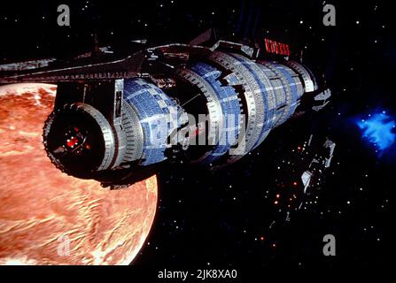 SPACECRAFT ORBITS PLANET, BABYLON 5, 1994 Stock Photo - Alamy