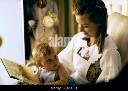 Cynthia Nixon With Baby Boy Film: Baby'S Day Out (1994) Characters: Gilbertine WITH  Director: Patrick Read Johnson 01 July 1994   **WARNING** This Photograph is for editorial use only and is the copyright of 20 CENTURY FOX and/or the Photographer assigned by the Film or Production Company and can only be reproduced by publications in conjunction with the promotion of the above Film. A Mandatory Credit To 20 CENTURY FOX is required. The Photographer should also be credited when known. No commercial use can be granted without written authority from the Film Company. Stock Photo
