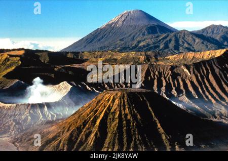 Mount Bromo, Java, Indonesia Film: Baraka (1993) Characters: , ,  Director: Ron Fricke 15 September 1992   **WARNING** This Photograph is for editorial use only and is the copyright of THE SAMUEL GOLDWYN COMPANY and/or the Photographer assigned by the Film or Production Company and can only be reproduced by publications in conjunction with the promotion of the above Film. A Mandatory Credit To THE SAMUEL GOLDWYN COMPANY is required. The Photographer should also be credited when known. No commercial use can be granted without written authority from the Film Company. Stock Photo