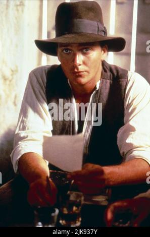 Sean Patrick Flanery Television: The Young Indiana Jones Chronicles (TV-Serie) Characters: Indiana Jones  Usa 1992-1993, 04 March 1992   **WARNING** This Photograph is for editorial use only and is the copyright of PARAMOUNT TELEVISIONLUCASFILM and/or the Photographer assigned by the Film or Production Company and can only be reproduced by publications in conjunction with the promotion of the above Film. A Mandatory Credit To PARAMOUNT TELEVISIONLUCASFILM is required. The Photographer should also be credited when known. No commercial use can be granted without written authority from the Film Stock Photo