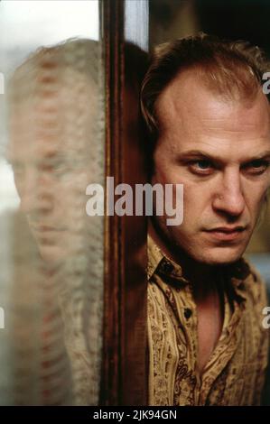 ted-levine-silence-of-the-lambs-dance