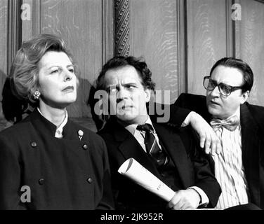 Maxine O'Reilly, Rik Mayall & Michael Troughton Television: The New Statesman (1994)   Director: Laurence Marks, Maurice Gran 13 January 1991   **WARNING** This Photograph is for editorial use only and is the copyright of YORKSHIRE TELEVISION and/or the Photographer assigned by the Film or Production Company and can only be reproduced by publications in conjunction with the promotion of the above Film. A Mandatory Credit To YORKSHIRE TELEVISION is required. The Photographer should also be credited when known. No commercial use can be granted without written authority from the Film Company. Stock Photo