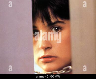 Demi Moore Film: Ghost (USA 1990) Characters: Molly Jensen Director ...