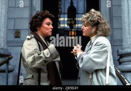 Tyne Daly & Sharon Gless Film: Cagney & Lacey: True Convictions (TV-Film) Characters: Mary Beth Lacey, Christine Cagney  Usa 1996, Director: Lynne Littman 29 January 1996   **WARNING** This Photograph is for editorial use only and is the copyright of CBS and/or the Photographer assigned by the Film or Production Company and can only be reproduced by publications in conjunction with the promotion of the above Film. A Mandatory Credit To CBS is required. The Photographer should also be credited when known. No commercial use can be granted without written authority from the Film Company. Stock Photo