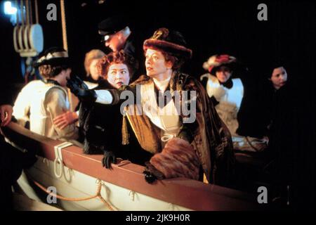 KATHY BATES as MOLLY BROWN in TITANIC, - Flashback Cinema
