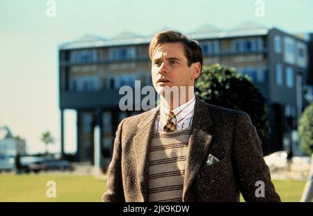 The Truman Show Year : 1998 USA Director : Peter Weir Jim Carrey , Laura  Linney Stock Photo - Alamy