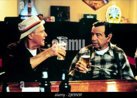 Jack Lemmon & Walter Matthau Film: Grumpier Old Men (USA 1995) Characters: John Gustafson & Max Goldman  Director: Howard Deutch 22 December 1995   **WARNING** This Photograph is for editorial use only and is the copyright of WARNER BROS. and/or the Photographer assigned by the Film or Production Company and can only be reproduced by publications in conjunction with the promotion of the above Film. A Mandatory Credit To WARNER BROS. is required. The Photographer should also be credited when known. No commercial use can be granted without written authority from the Film Company. Stock Photo