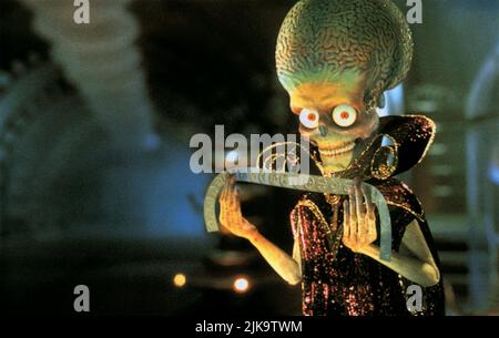 Alien Film: Mars Attacks! (USA 1996)   Director: Tim Burton 12 December 1996   **WARNING** This Photograph is for editorial use only and is the copyright of WARNER BROS. and/or the Photographer assigned by the Film or Production Company and can only be reproduced by publications in conjunction with the promotion of the above Film. A Mandatory Credit To WARNER BROS. is required. The Photographer should also be credited when known. No commercial use can be granted without written authority from the Film Company. Stock Photo