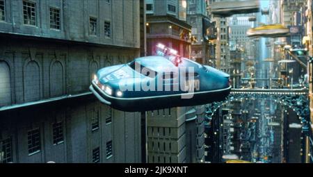 FUTURISTIC TRAFFIC, POLICE CAR, THE FIFTH ELEMENT, 1997 Stock Photo - Alamy