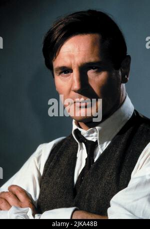 MICHAEL COLLINS - 1996 Warner film with Liam Neeson Stock Photo - Alamy