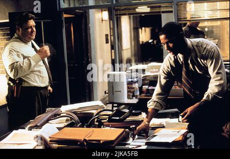 John Goodman & Denzel Washington Film: Fallen (1998) Characters: Det. Jonesy & Det. John Hobbes  Director: Gregory Hoblit 16 January 1998   **WARNING** This Photograph is for editorial use only and is the copyright of WARNER BROS. and/or the Photographer assigned by the Film or Production Company and can only be reproduced by publications in conjunction with the promotion of the above Film. A Mandatory Credit To WARNER BROS. is required. The Photographer should also be credited when known. No commercial use can be granted without written authority from the Film Company. Stock Photo