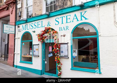 Edinburgh old town and Mussel & Steak bar restaurant on West Bow,Scotland,UK,Europe Stock Photo