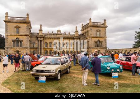 1985 Toyota Sprinter 4WD and 1969 Reliant Regal Concours de l'Ordinaire Festival of the Unexceptional, Grimsthorpe Castle, Bourne, Lincolnshire, 2022. Stock Photo