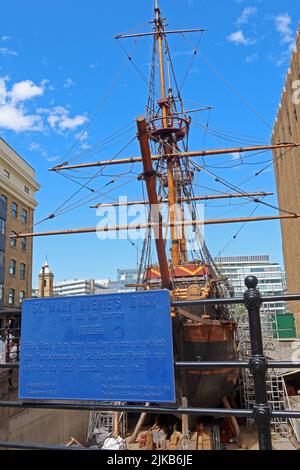 Golden Hind sailing ship (1973) , in St Mary Overies Dock, Cathedral Street, ,Southwark, London, England, UK,SE1 9DE - free landing Stock Photo