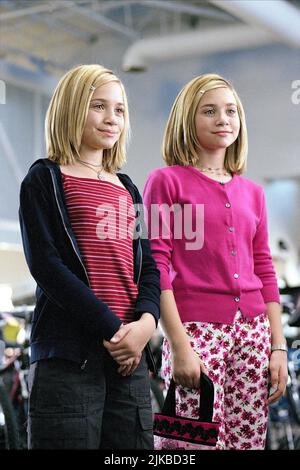 Mary-Kate Olsen & Ashley Olsen Film: Switching Goals (1999) Characters: Samantha 'Sam' Stanton, Emma Stanton  Director: David Steinberg 12 December 1999   **WARNING** This Photograph is for editorial use only and is the copyright of DISNEY and/or the Photographer assigned by the Film or Production Company and can only be reproduced by publications in conjunction with the promotion of the above Film. A Mandatory Credit To DISNEY is required. The Photographer should also be credited when known. No commercial use can be granted without written authority from the Film Company. Stock Photo