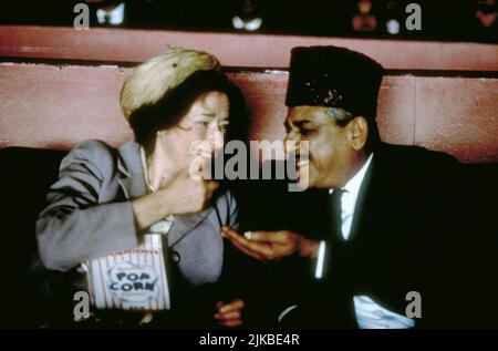Linda Bassett & Om Puri Film: East Is East (UK 1999) Characters: Ella Khan & George Khan  Director: Damien O'Donnell 14 May 1999   **WARNING** This Photograph is for editorial use only and is the copyright of FILMFOUR and/or the Photographer assigned by the Film or Production Company and can only be reproduced by publications in conjunction with the promotion of the above Film. A Mandatory Credit To FILMFOUR is required. The Photographer should also be credited when known. No commercial use can be granted without written authority from the Film Company. Stock Photo