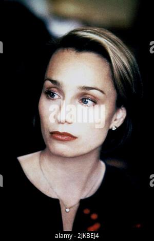 Kristin Scott Thomas Film: Random Hearts (USA 1999) Characters: Kay Chandler  / Literaturverfilmung (Based On The Book By Warren Adler) Director: Sydney Pollack 03 October 1999   **WARNING** This Photograph is for editorial use only and is the copyright of COLUMBIA PICTURES and/or the Photographer assigned by the Film or Production Company and can only be reproduced by publications in conjunction with the promotion of the above Film. A Mandatory Credit To COLUMBIA PICTURES is required. The Photographer should also be credited when known. No commercial use can be granted without written authori Stock Photo
