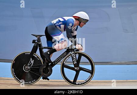 Stratford, United Kingdom. 31st July, 2022. Commonwealth Games Track Cycling. Olympic Velodrome. Stratford. Jack Carlin (SCO) during the Mens Sprint semi-finals. Credit: Sport In Pictures/Alamy Live News Stock Photo