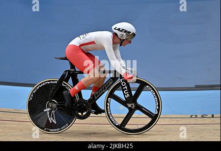 Stratford, United Kingdom. 31st July, 2022. Commonwealth Games Track Cycling. Olympic Velodrome. Stratford. Laura Kenny (ENG) during the Womens 25km Points Race. Credit: Sport In Pictures/Alamy Live News Stock Photo