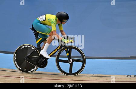 Stratford, United Kingdom. 31st July, 2022. Commonwealth Games Track Cycling. Olympic Velodrome. Stratford. Georgia Baker (AUS) during the Womens 25km Points Race. Credit: Sport In Pictures/Alamy Live News Stock Photo