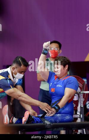 Surakarta, Indonesia. 1st Aug, 2022. Hoang Tuyet Loan Chau of Vietnam celebrates during the women's up to 55kg powerlifting final at the 2022 ASEAN Para Games in Surakarta, Indonesia, Aug. 1, 2022. Credit: Agung Kuncahya B./Xinhua/Alamy Live News Stock Photo