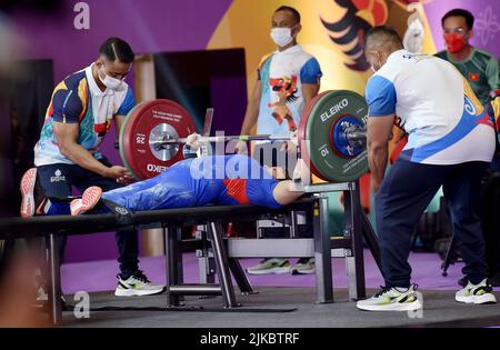 Surakarta, Indonesia. 1st Aug, 2022. Hoang Tuyet Loan Chau of Vietnam competes during the women's up to 55kg powerlifting final at the 2022 ASEAN Para Games in Surakarta, Indonesia, Aug. 1, 2022. Credit: Agung Kuncahya B./Xinhua/Alamy Live News Stock Photo