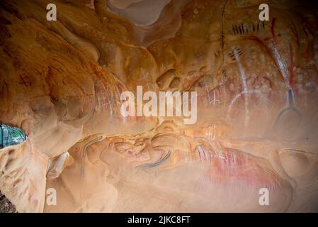 Prehistoric Cave Paintings of Arkaroo Rock - South Australia Stock Photo