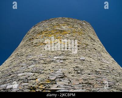 The exterior wall of Mousa Broch on the island of Mousa in Shetland, UK. The broch is an Iron Age roundhouse and the best preserved example Stock Photo