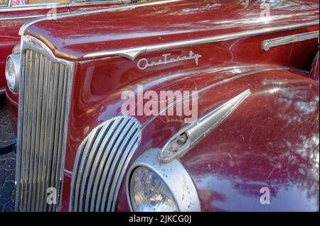 04 Mar 2012 vintage car in car rally Mumbai, Fort Horniman circle, Maharashtra  India Stock Photo