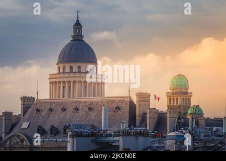 Pantheon and french architecture in Quartier Latin, Paris Stock Photo