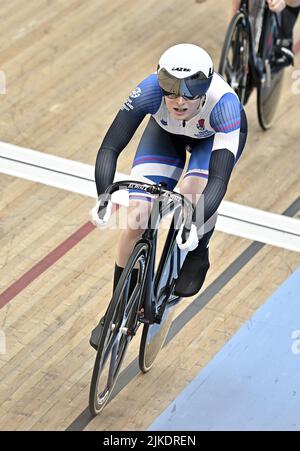 Stratford, United Kingdom. 01st Aug, 2022. Commonwealth Games Track Cycling. Olympic Velodrome. Stratford. Lauren Bell (SCO) during the Womens Kierin. Credit: Sport In Pictures/Alamy Live News Stock Photo