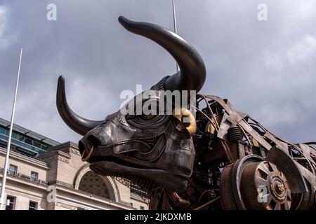 10 mtr high Mechanical Bull, the centrepiece of Commonwealth Games 2022 opening ceremony. Now on display at Centenary Square in Birmingham. Stock Photo