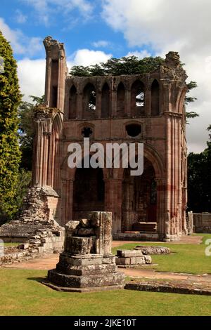 Scottish ruin, abbey ruin, Ruins of Dryburgh Abbey, a Premonstratensian monastery in the Scottish Borders, Dryburgh, St Boswells, Scotland, UK Stock Photo