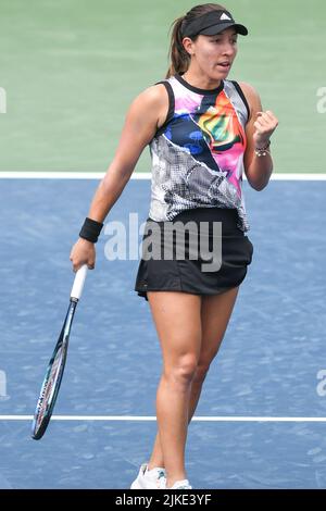 August 1, 2022, Washington, District of Columbia, USA: JESSICA PEGULA pumps her fist during her match against Hailey Baptiste at the Rock Creek Tennis Center. (Credit Image: © Kyle Gustafson/ZUMA Press Wire Service) Credit: ZUMA Press, Inc./Alamy Live News Stock Photo